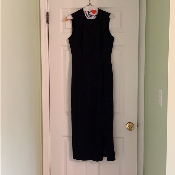 Black dress - full length - Picture 1 of 2